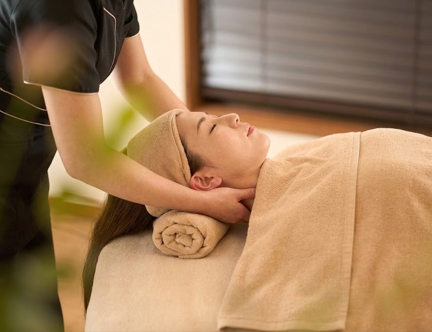Massage Punggung & Leher