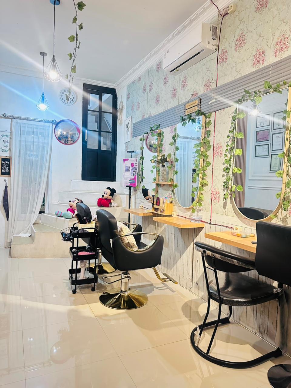 Wanda Salon